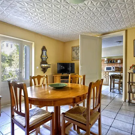 Apartment T3 A - D'hiver, Proche Centre Et Plage, Avec Terrasse Et Parking Prive. Arcachon
