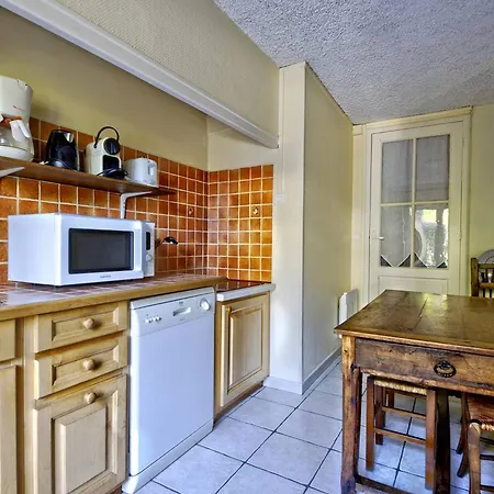 T3 A - D'hiver, Proche Centre Et Plage, Avec Terrasse Et Parking Prive. - Fr-1-433-113 Apartment